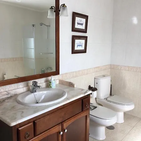 La Buganvilla Nyaraló